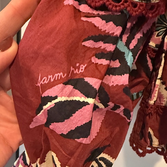 FARM Rio Mock Neck Ruffle Blouse Size M - Picture 5 of 8